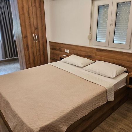 Grejm Family Apartments Petrovac 外观 照片