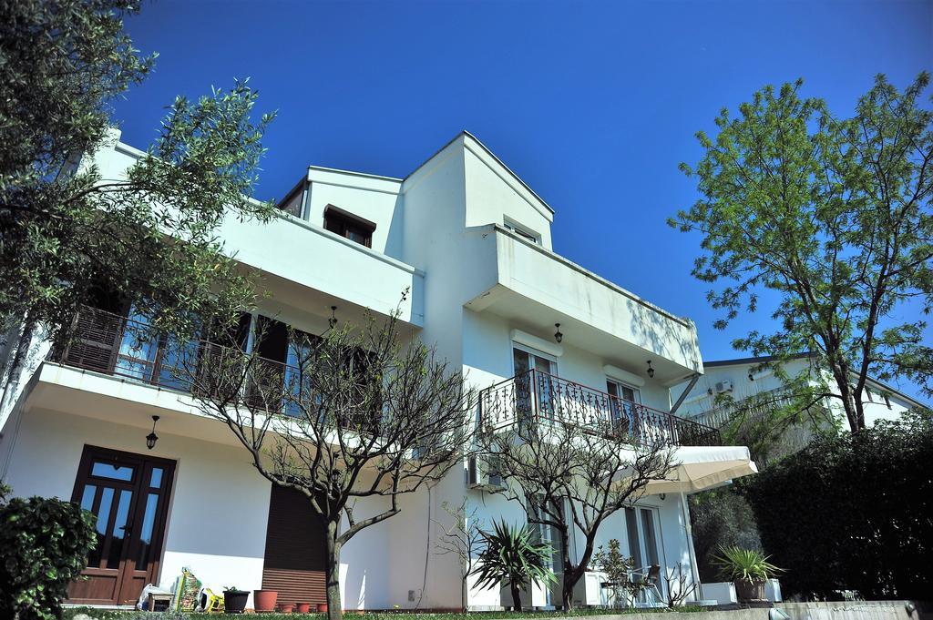 Grejm Family Apartments Petrovac 外观 照片